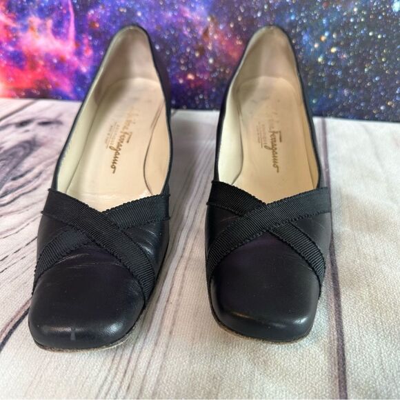 Vtg Salvatore Ferragamo Boutique Classic Block Heels Pumps US 8 AA Career Office - Picture 3 of 9